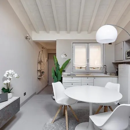 Maison Del Ducato “cavour 24” Apartment