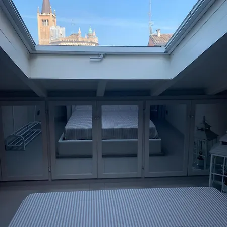 House Cavour 24 In The Heart Of Downtown Апартаменты Парма