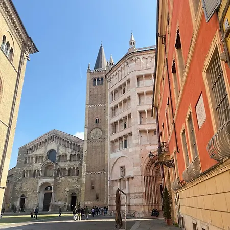 House Cavour 24 In The Heart Of Downtown Apartment *
